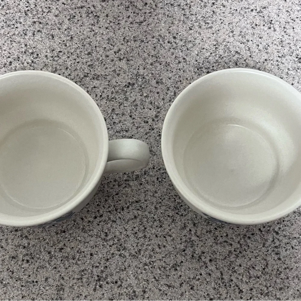 Pfaltzgraff Yorktowne Pattern Blue and White Ceramic Mugs & Saucers - Picture 5 of 16